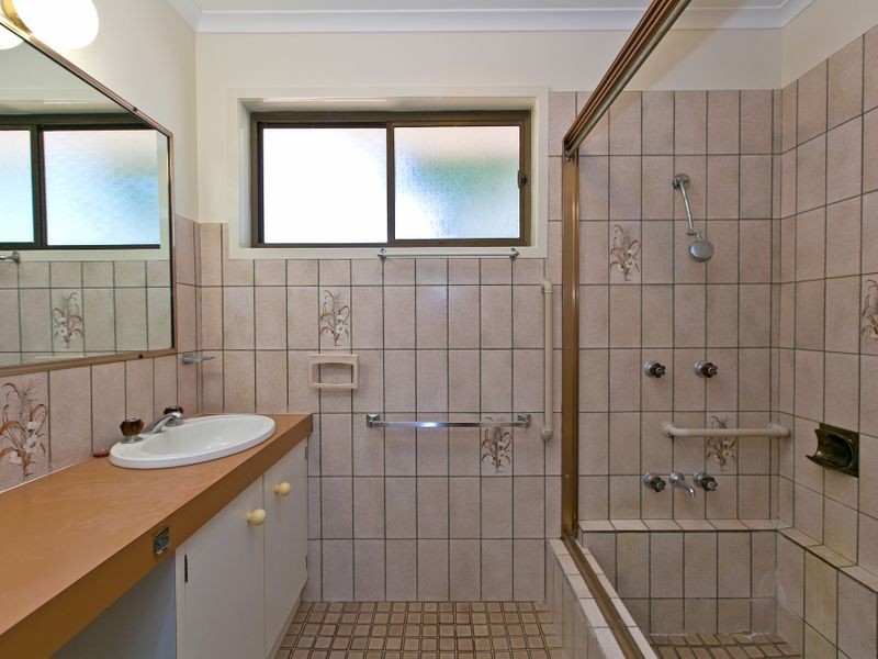 2 Pelham Street, Victoria Point QLD 4165