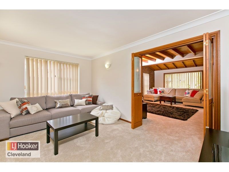 12 Bollard Court, Raby Bay QLD 4163