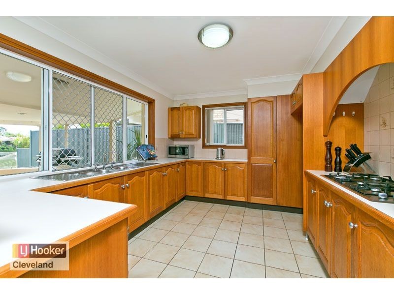 12 Bollard Court, Raby Bay QLD 4163