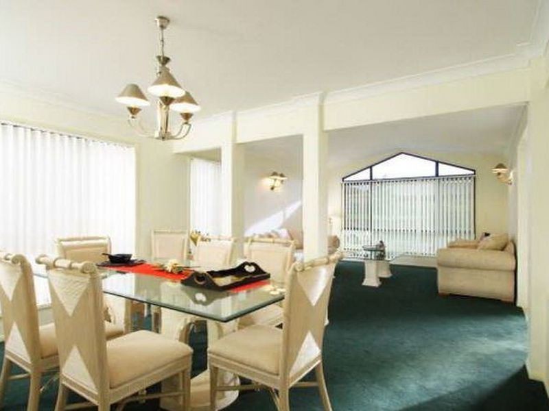 21 Penzance Drive, Redland Bay QLD 4165