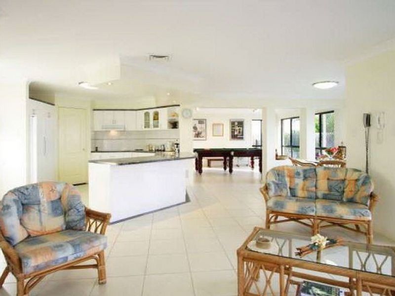 21 Penzance Drive, Redland Bay QLD 4165