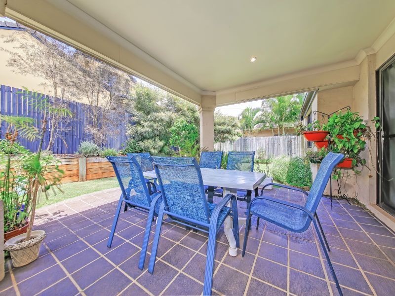 15 Bush Cherry Place, Thornlands QLD 4164