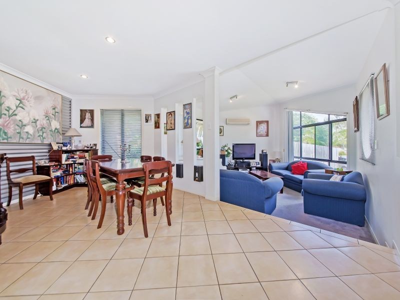 15 Bush Cherry Place, Thornlands QLD 4164