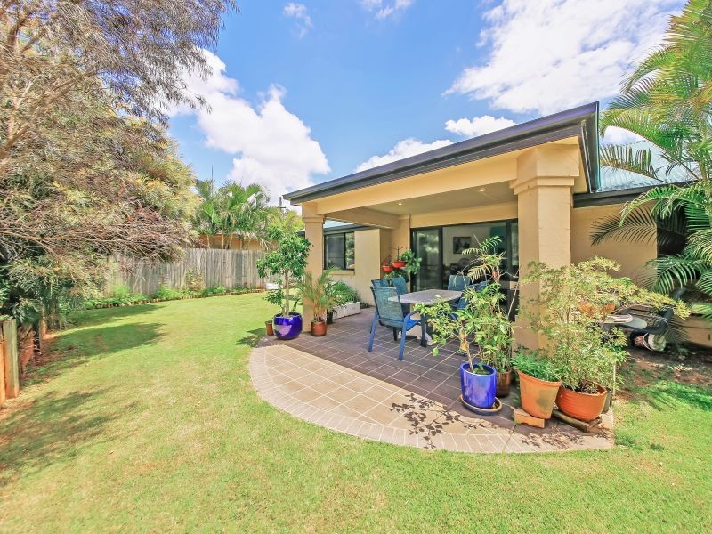 15 Bush Cherry Place, Thornlands QLD 4164