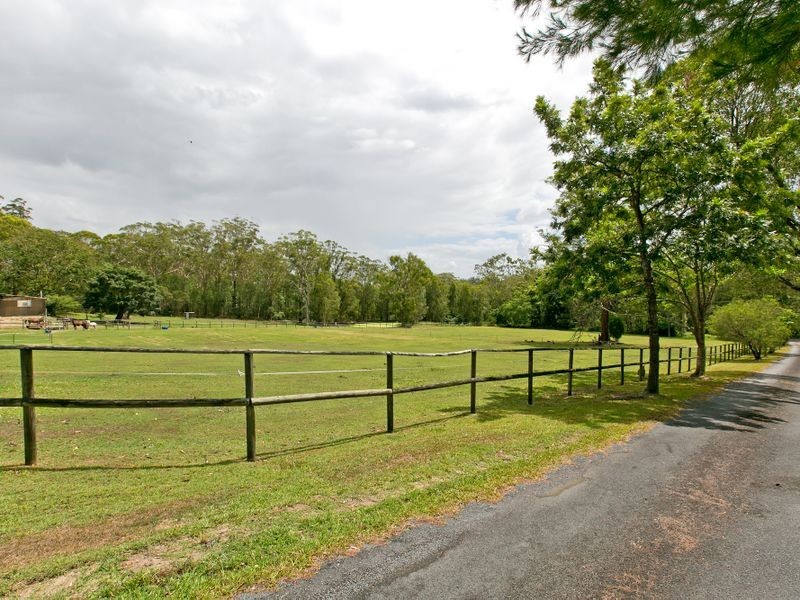 403 German Church Road, Redland Bay QLD 4165