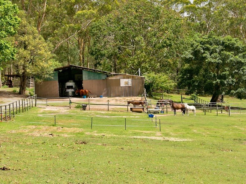 403 German Church Road, Redland Bay QLD 4165