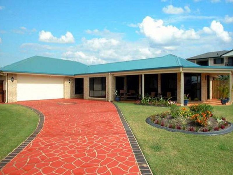 6 Newcomb Court, Redland Bay QLD 4165