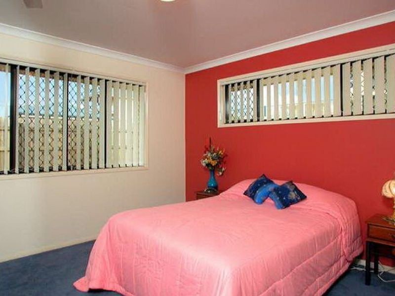 6 Newcomb Court, Redland Bay QLD 4165