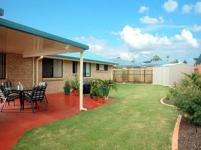 6 Newcomb Court, Redland Bay QLD 4165