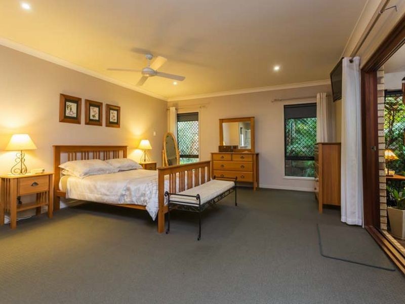 46 Penzance Drive, Redland Bay QLD 4165
