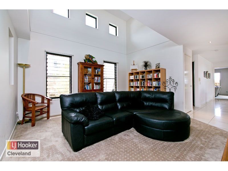 27 Huntly Place, Redland Bay QLD 4165