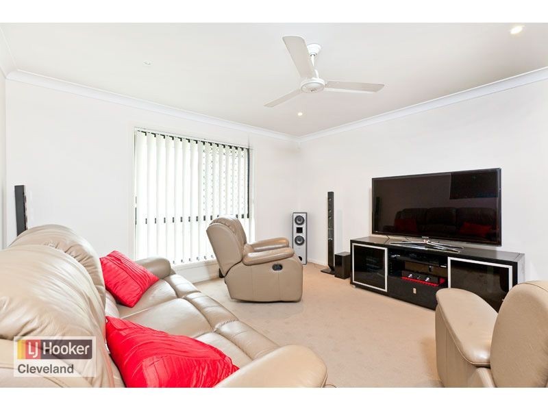 19 Crestlea Street, Victoria Point QLD 4165