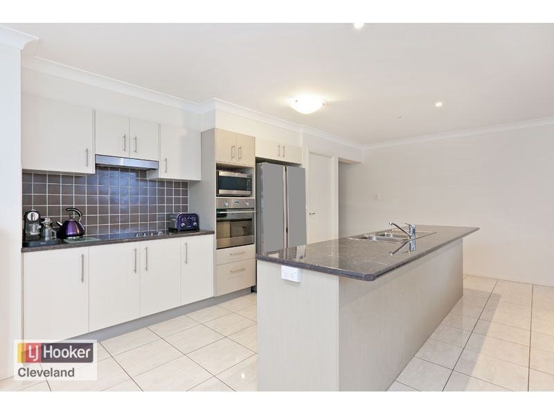 19 Crestlea Street, Victoria Point QLD 4165