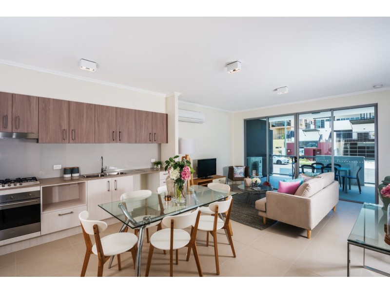 83 Akonna Street, Wynnum QLD 4178