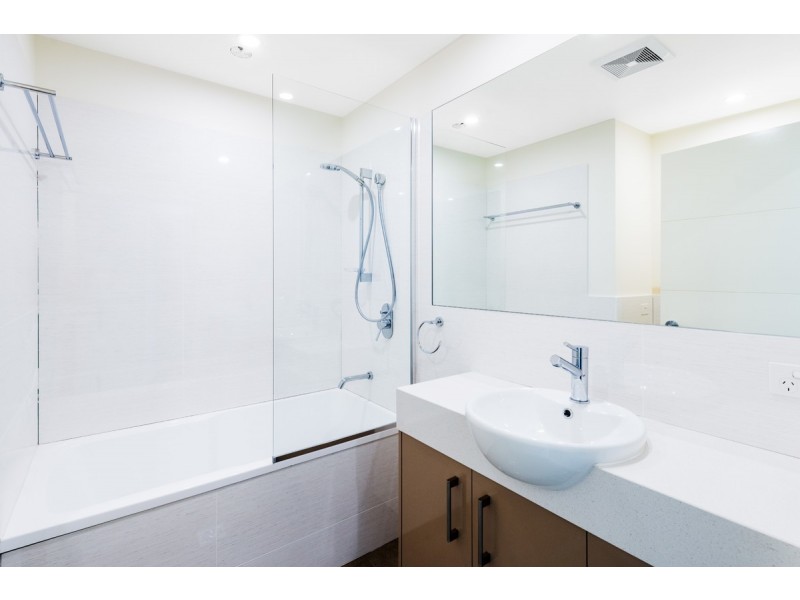 83 Akonna Street, Wynnum QLD 4178