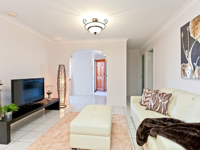 12 Bunin Street, Victoria Point QLD 4165