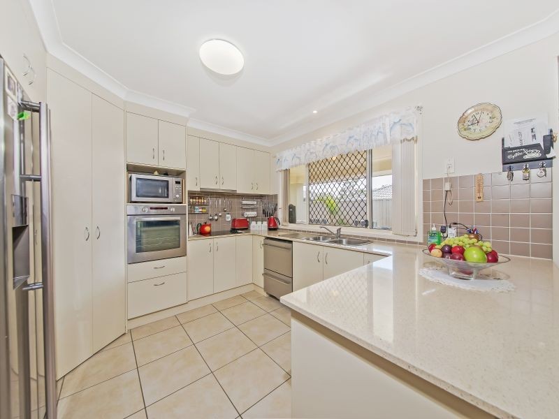 15 Ronnie Street, Cleveland QLD 4163