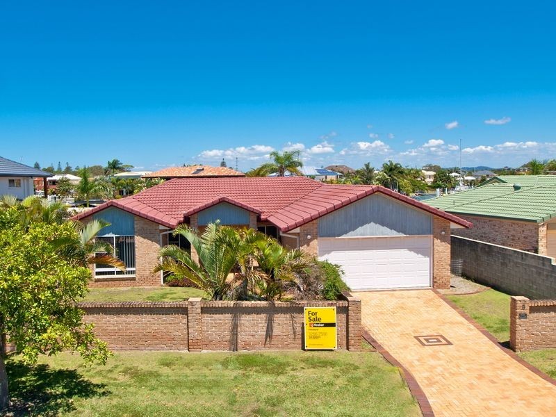 8 Marram Court, Raby Bay QLD 4163