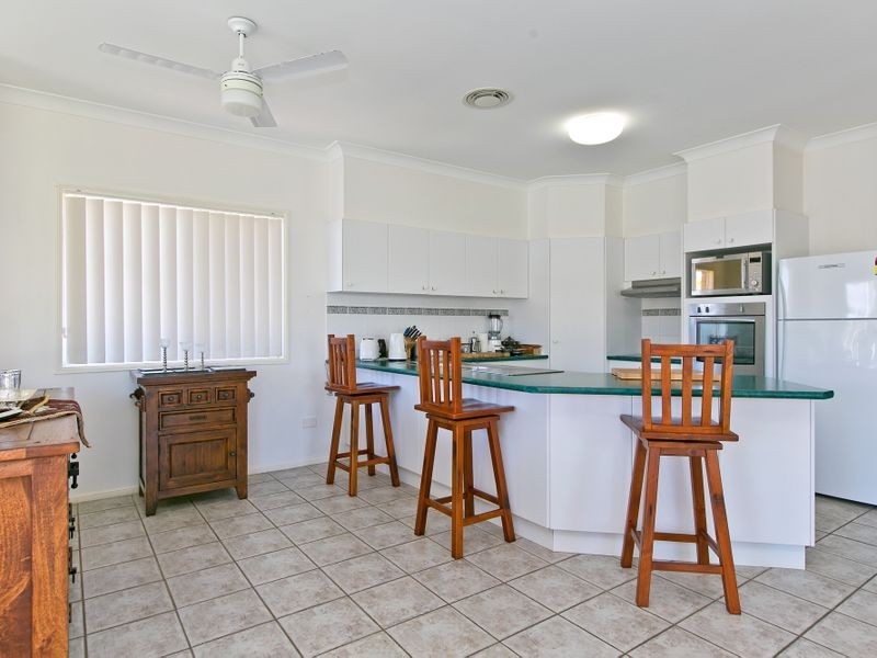 8 Marram Court, Raby Bay QLD 4163