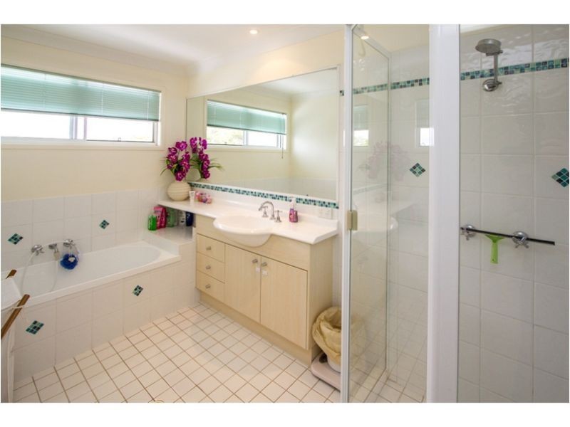 3 Farnham Street, Wellington Point QLD 4160