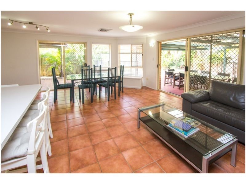 1 Francis Street, Ormiston QLD 4160