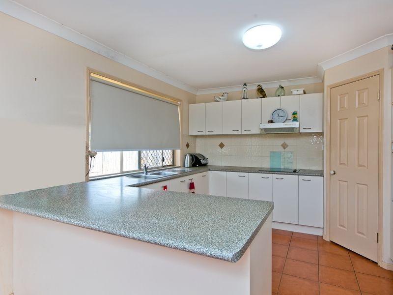 7 Lindeman Place, Redland Bay QLD 4165