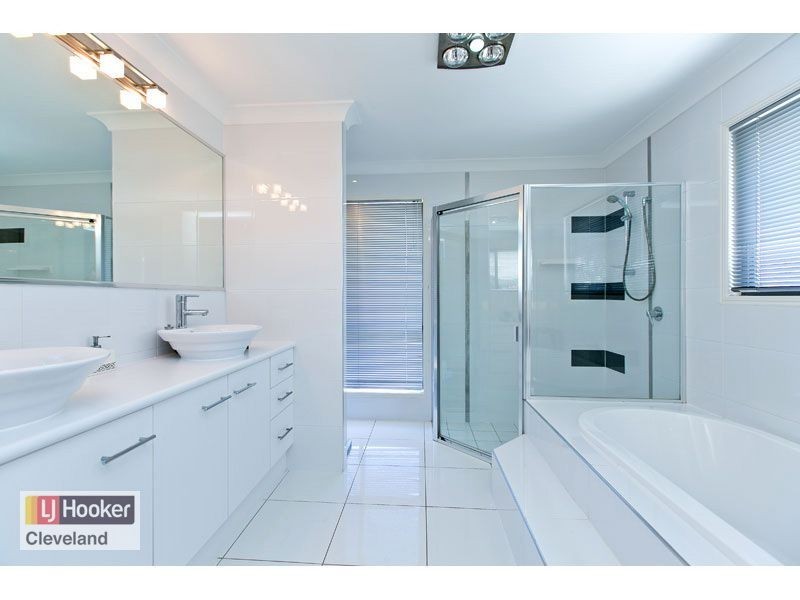 29 Hope Street, Ormiston QLD 4160