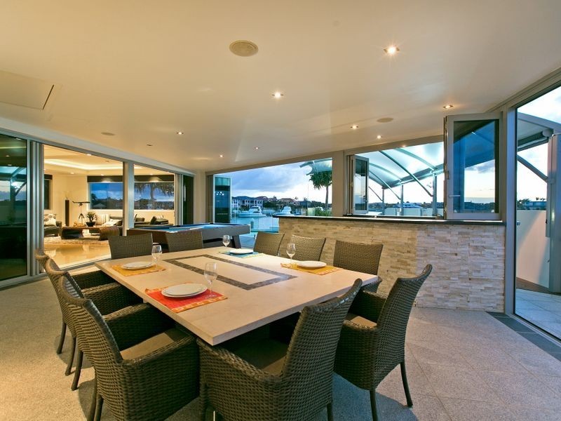 47 Raby Bay Boulevard, Raby Bay QLD 4163