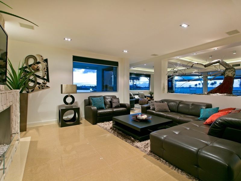 47 Raby Bay Boulevard, Raby Bay QLD 4163