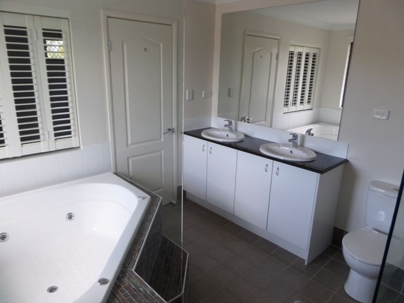 38 Carlingford Drive, Thornlands QLD 4164