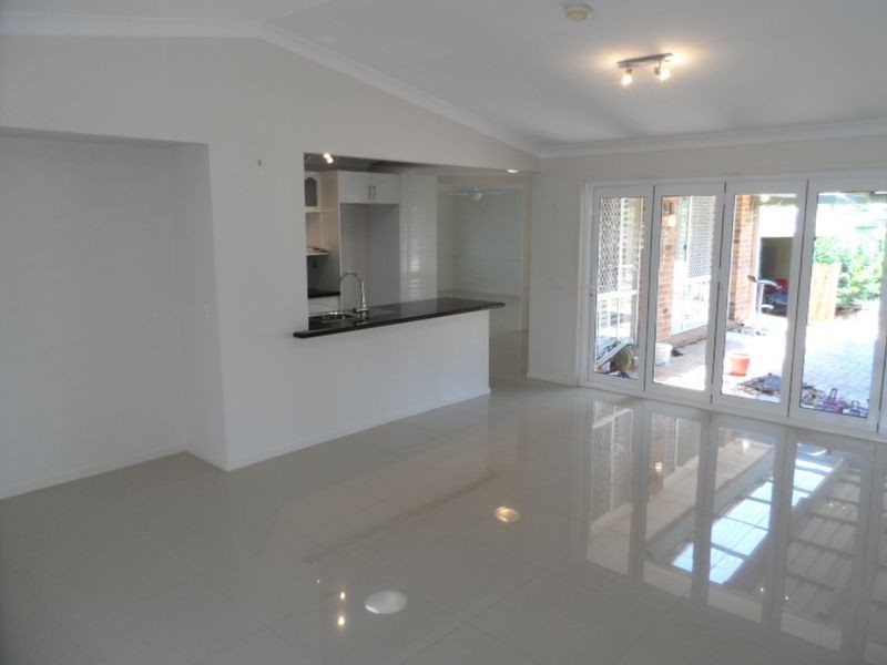 8 Dellamarra Close, Alexandra Hills QLD 4161