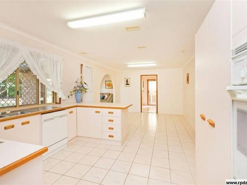 7 Tipplers St, Victoria Point QLD 4165