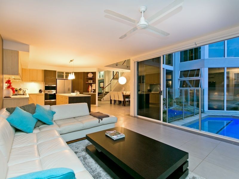 15 Yorston Place, Ormiston QLD 4160