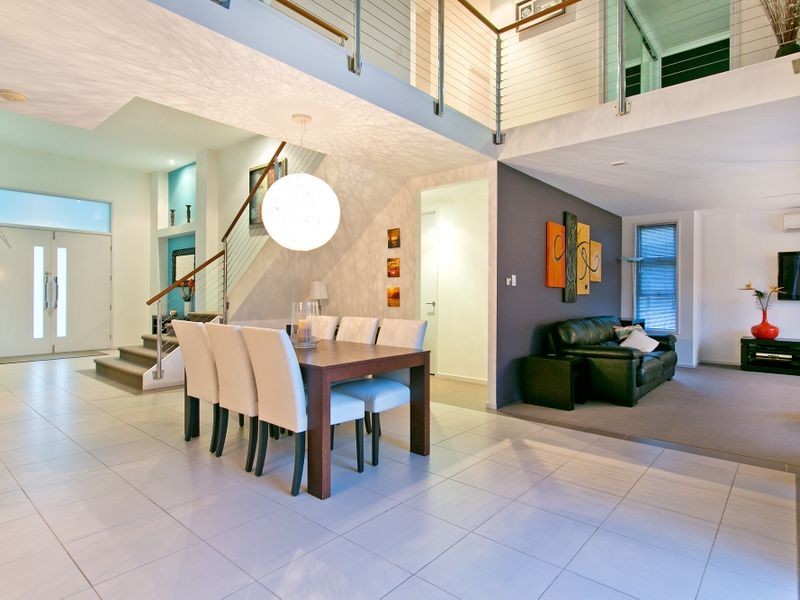 15 Yorston Place, Ormiston QLD 4160