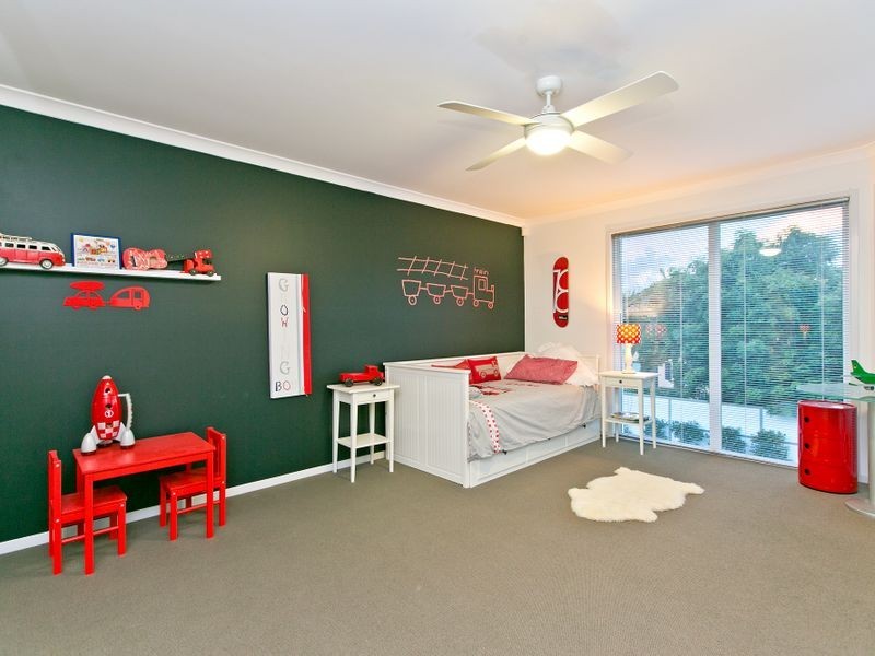 15 Yorston Place, Ormiston QLD 4160