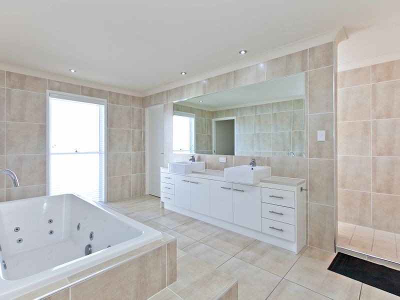 47 George Thorn Drive, Thornlands QLD 4164