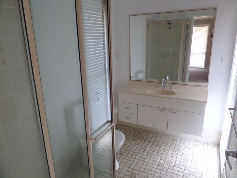 6 Lowrie Street, Cleveland QLD 4163