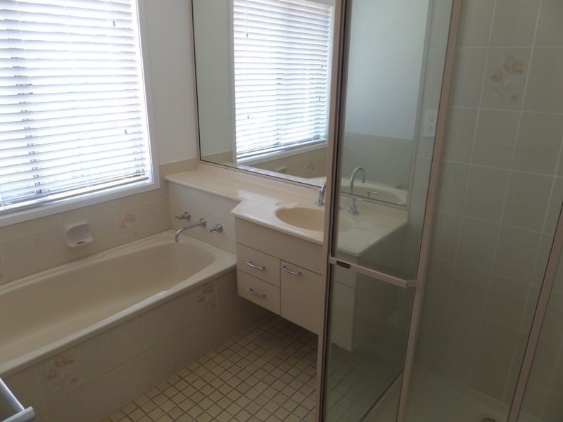 6 Lowrie Street, Cleveland QLD 4163