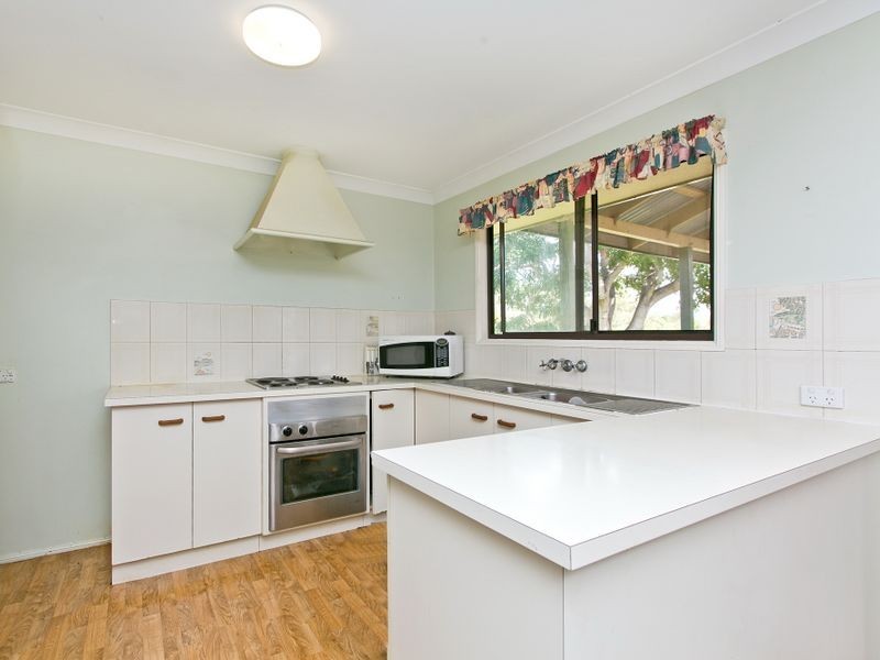 8 Downing Street, Birkdale QLD 4159