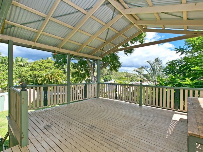 8 Downing Street, Birkdale QLD 4159