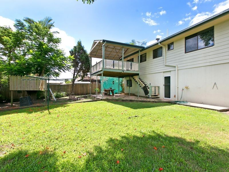 8 Downing Street, Birkdale QLD 4159