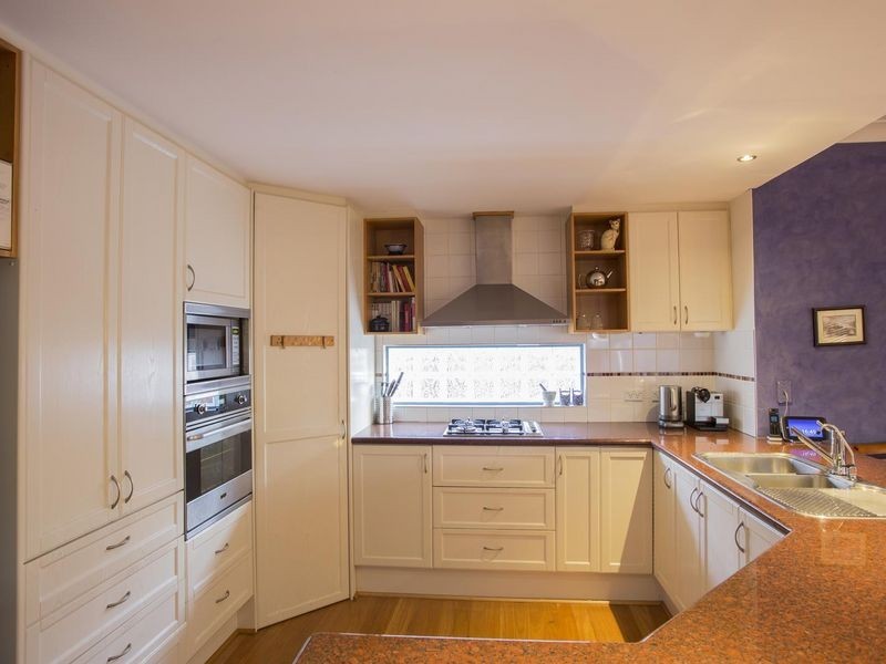 48 Hilliards Park Drive, Wellington Point QLD 4160