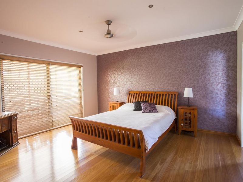 48 Hilliards Park Drive, Wellington Point QLD 4160