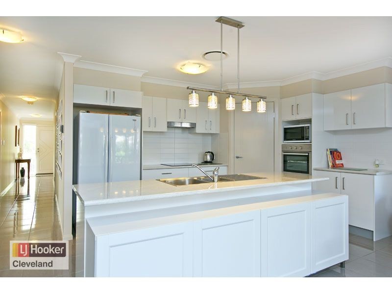 6 Cimmaron Circuit, Thornlands QLD 4164