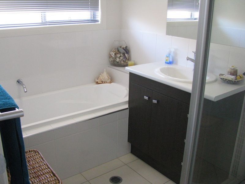 5 Riley Peter Place, Cleveland QLD 4163