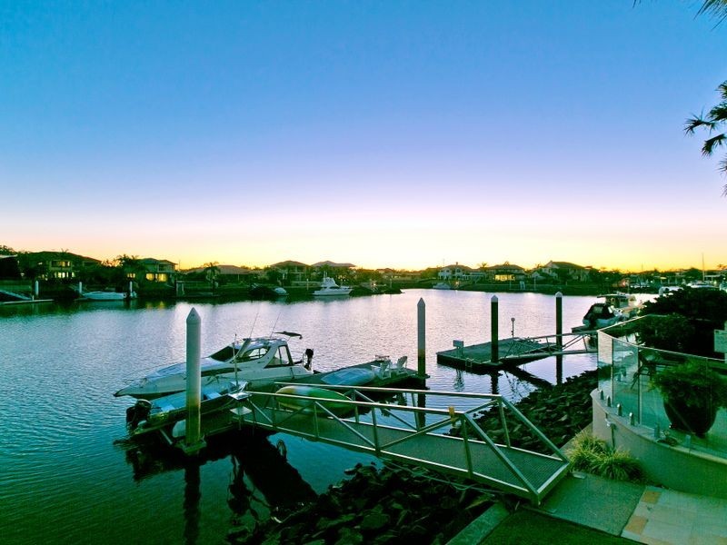 4 Caravel Court, Raby Bay QLD 4163