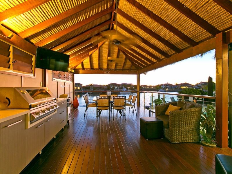 4 Caravel Court, Raby Bay QLD 4163