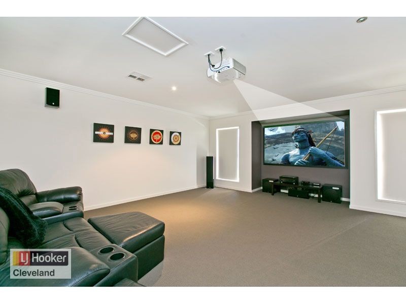 13 Seaspray Street, Thornlands QLD 4164