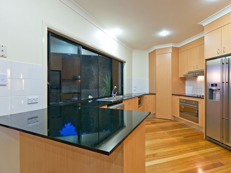 8 Paxton Street, Raby Bay QLD 4163