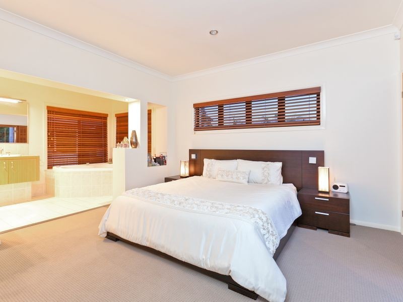 8 Paxton Street, Raby Bay QLD 4163